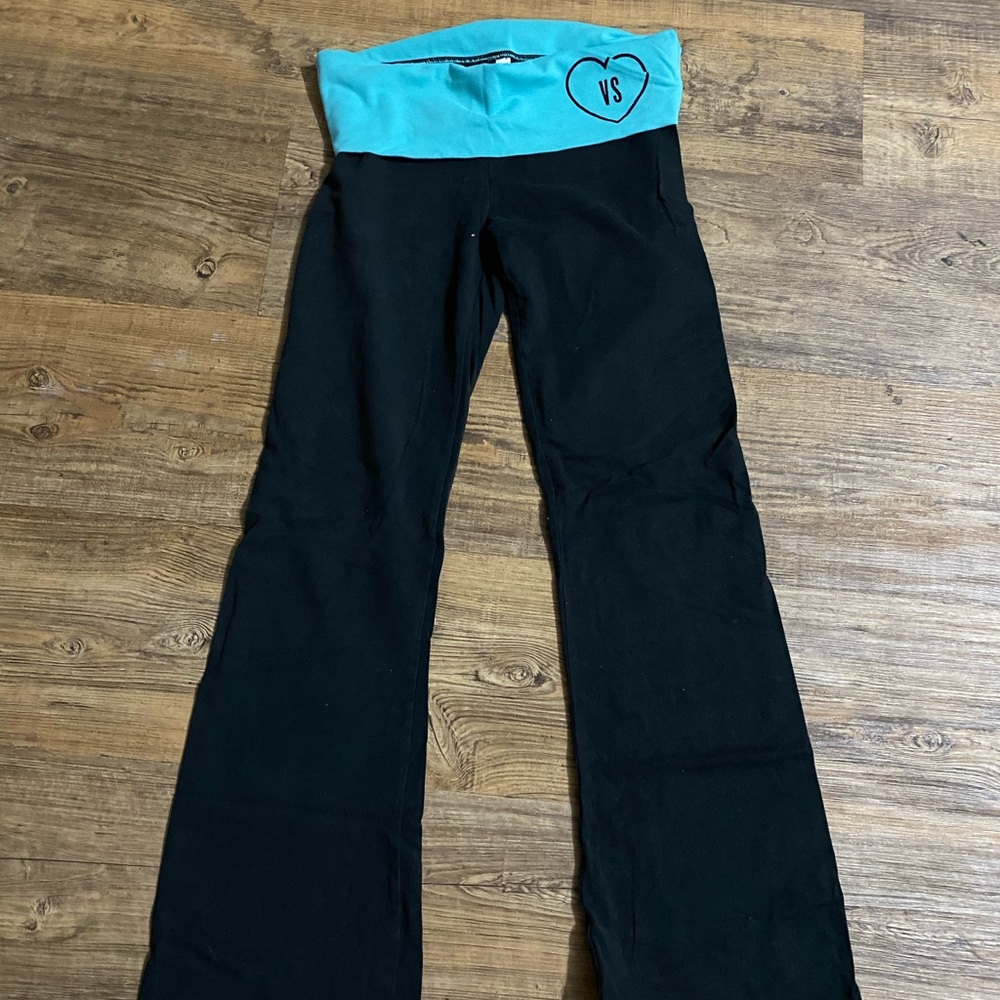 Victoria’s Secret (short) Yoga Pants